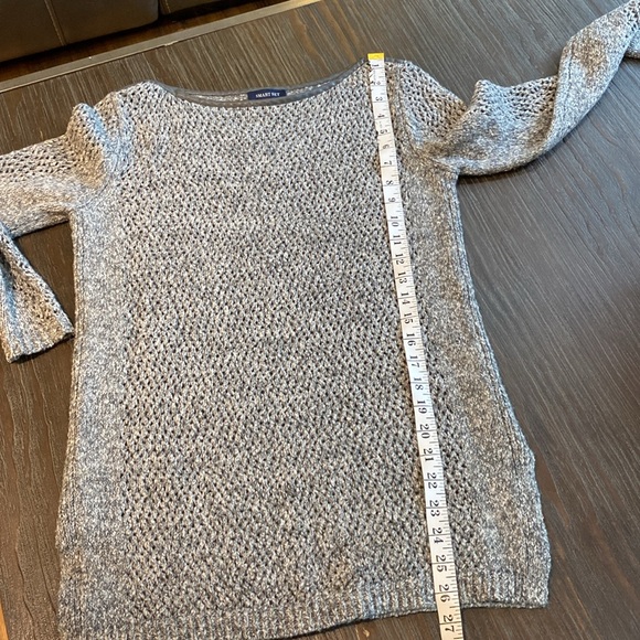 Smart Set ladies sweater with beautiful gray heathering in size extra small. - Picture 8 of 8